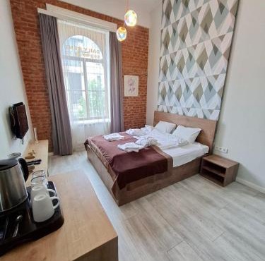 Don Noah's Apartment