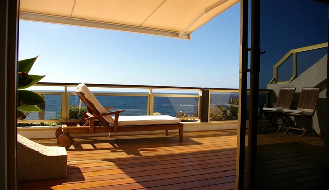 Fabulous first Beachfront. Two bedrooms. Wifi 24 h and many other extras in Las Palmas de Gran Canaria