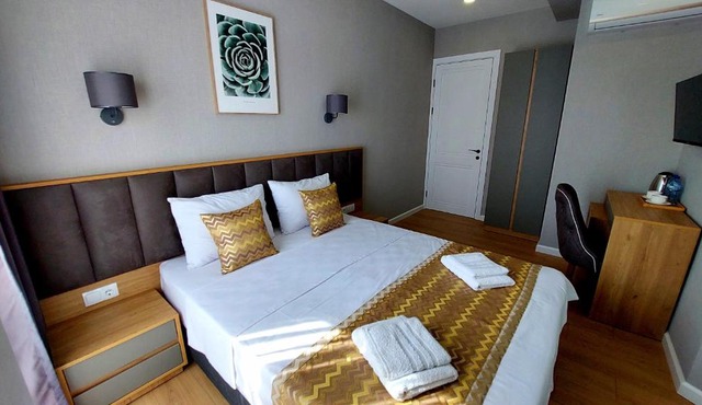 Falcon Boutique Hotel