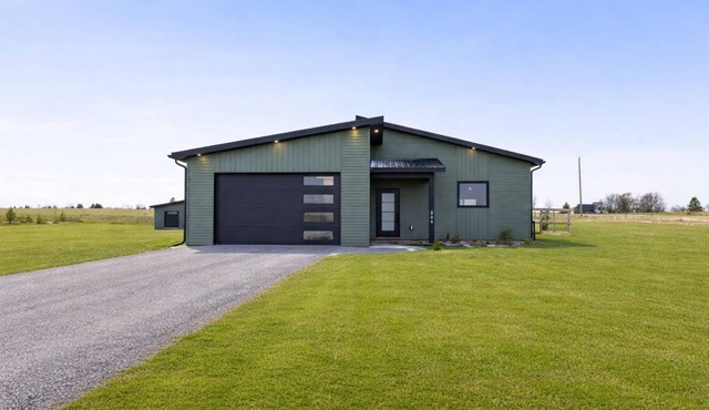 Golden Hour Vacation Home in Bunbury