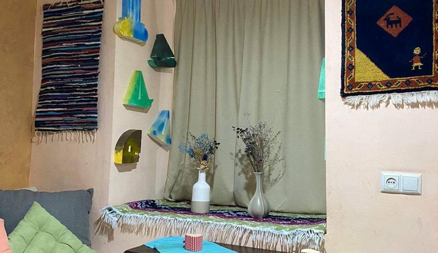 Guest house in mtawminda
