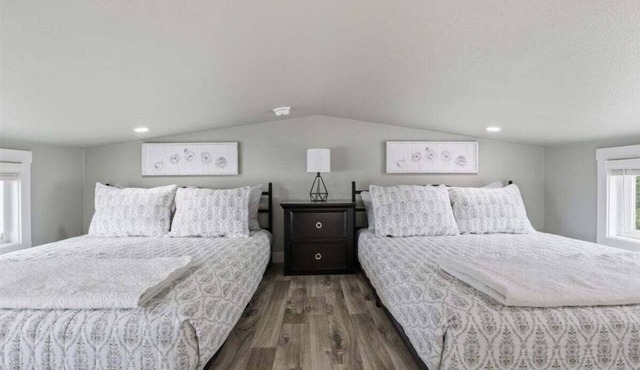 Hillstone Tiny House Community 2nd Tier Views Near Millstone Marina in Gravois Mills