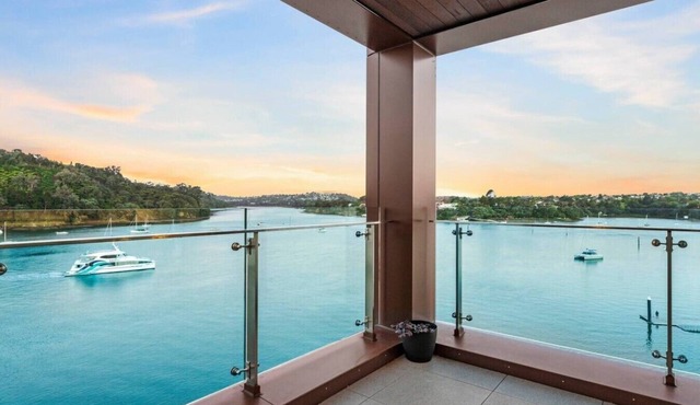 Hobsonville 2BR Waterfront Gem with Water Views in Auckland West