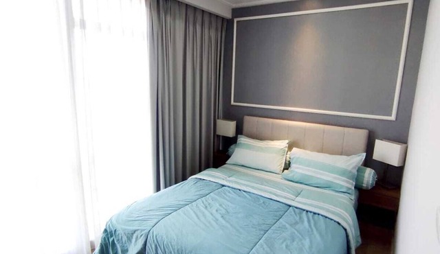 Chic 2-bedroom apartment with private lift,AC, WiFi in vibrant Jakarta in Daerah Khusus Ibukota Jakarta