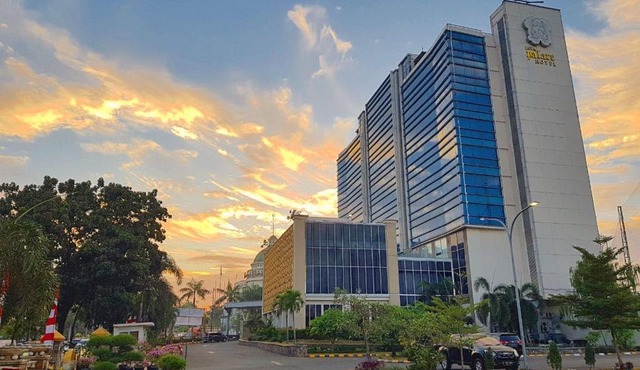 Java Palace Hotel in Cikarang