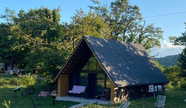 Katskhi Cottage — Cozy 2BR Retreat w/Patio near Katskhi Column