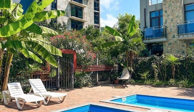 Lit Villa located near the best beach on Georgian Seasidenn