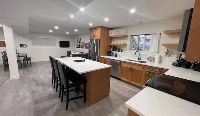 Lower Retreat on Churchill, Terrace in Kitimat-Stikine E