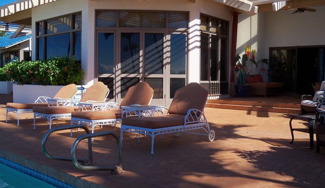 Luxury Gated private acre , Beach front Rental,with pool,spa,sauna ,and more in Kekaha