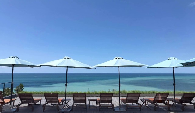 Mandrati Loft Family Suite | Breakfast Included, Heated Pool & Sea View