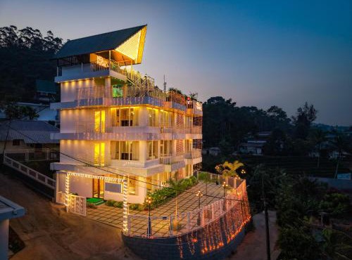 Munnar Peak Paradise in Devikolam