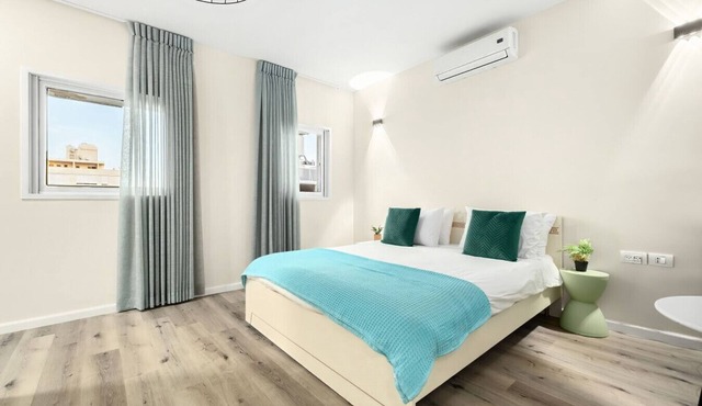 Netanya Beach & Pool Elegant Studio in Netanya