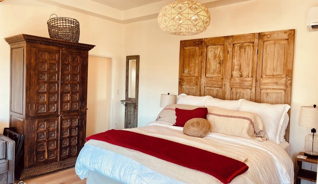 Ocean, Sunset, Mountain Views, Private Deck: Villa Floresco: Tuscan-like Getaway in Santa Barbara
