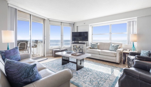 Oceanfront 3BR-3BA-No-Drive Beach-Private Balcony-Sleeps 8-3rd Floor VanLee306 in Ormond Beach