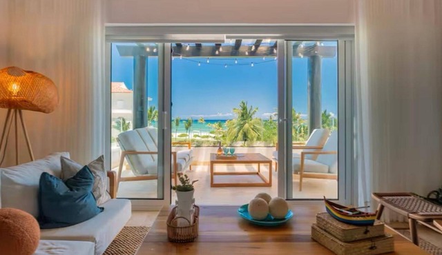 Oceanfront Paradise: Private Beach Access in CAP CANA