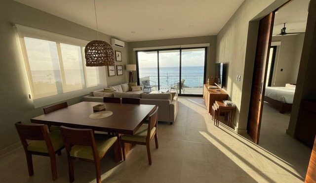 Oceanview Luxury Beachfront Apartment in Cozumel