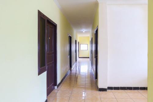 OYO Life 2590 Kost Assirot in Jakarta
