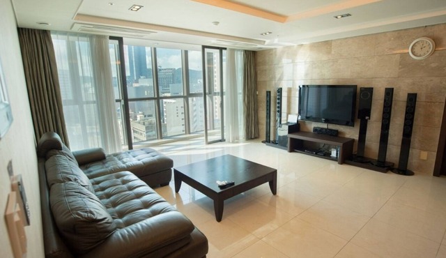 Paled CZ condo 67pyung in Haeundae in Busan