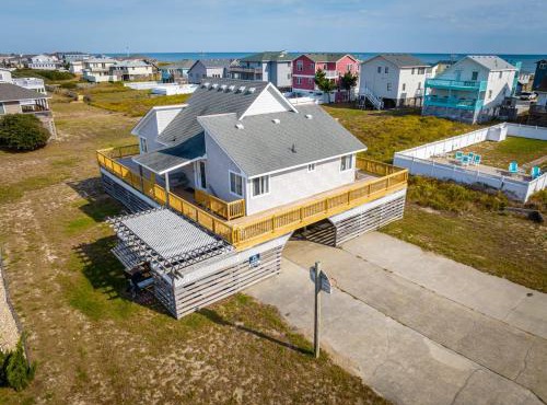 Private and Quiet Family Retreat - Steps to the Beach in Kitty Hawk