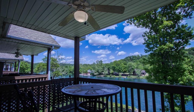 Reel'Em Inn Condo in Branson