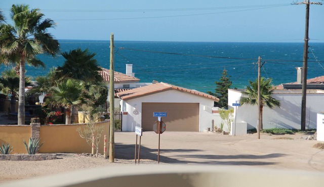 Relaxing, Quiet Ocean View Condo in Las Conchas with all the amenities in Puerto Peñasco