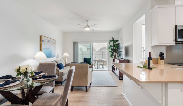 Resort Pool + Hot Tub + Gym + Coworking Lounge + Firepit | Summerwell in Thermal