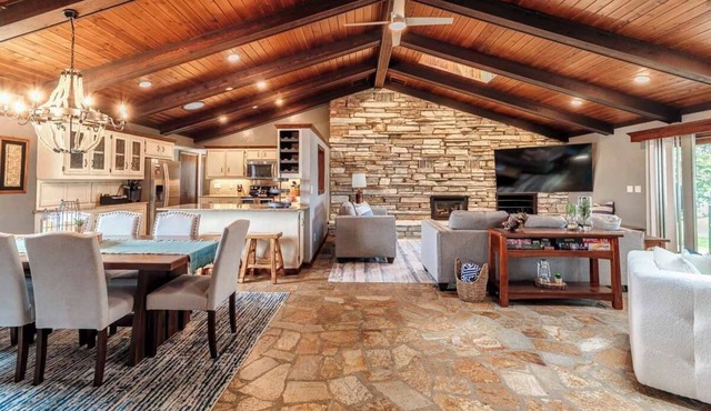 Riverfront Home | Dock Access + Fire Pit in Suamico