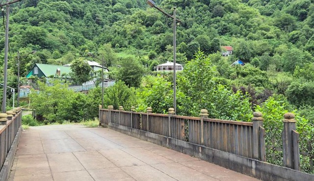Riverside Retreat on Bakhmaro Road