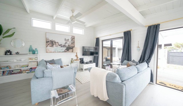 Ruby Bach, Almost Beachfront Omaha, Matakana Coast in Omaha Beach
