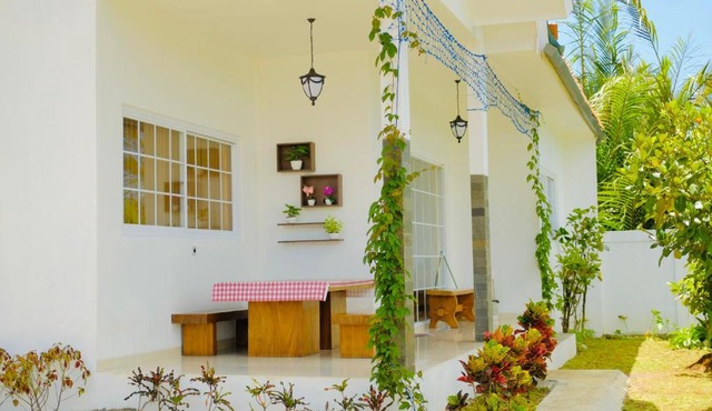 Saint Cottage River Side in Batukaras