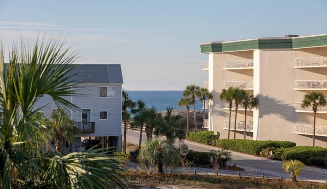 Santa Rosa Beach Condo with Balcony-Walk to Gulf in Santa Rosa Beach
