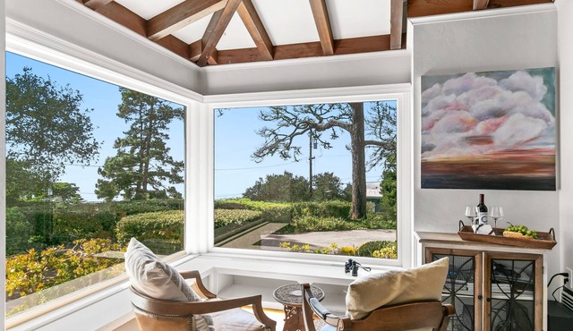 Sea Struck: Stunning Ocean Views Close to Golf Wine Tasting Shops Beach in Carmel