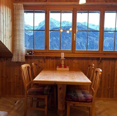 Sunny Appartement with a beautiful view in Alvaneu Dorf in Alvaneu