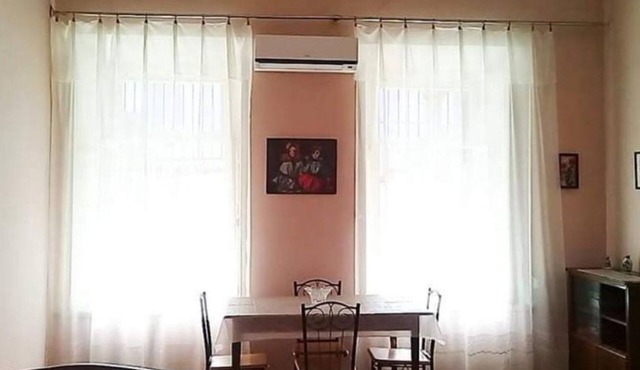 Tamuna Guesthouse 2nd Floor in Tbilisi city center. Best location possible !