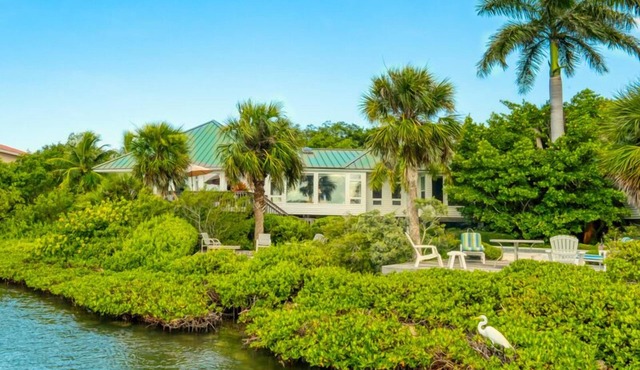 The ideal home to experience the best of Captiva in Captiva