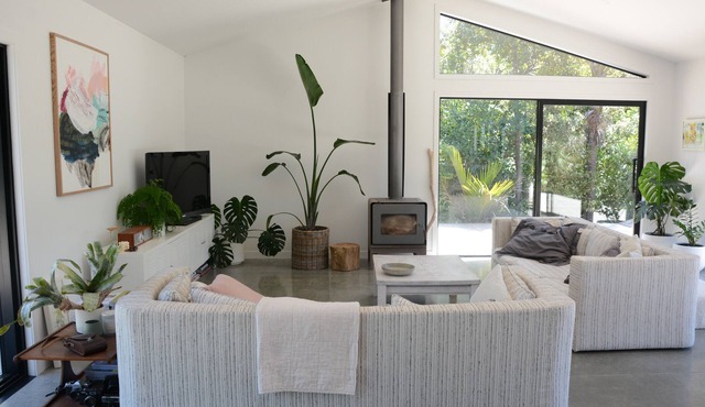 The Nikau Ranch House at Muriwai Beach in Muriwai