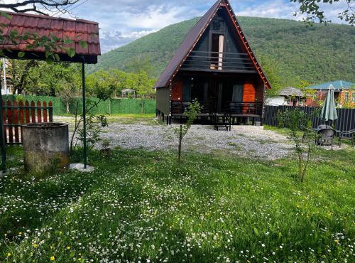 Tuta Cottage near Martvili Canyon