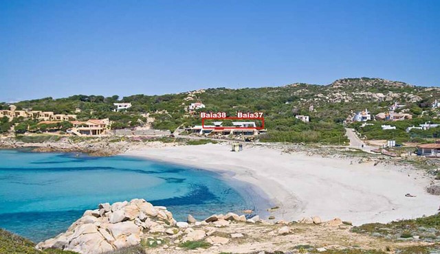 Villa Baia 37 100 meters from the beach in Santa Reparata