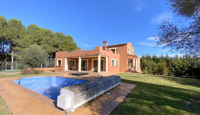 Villa de lujo con piscina in Peralada