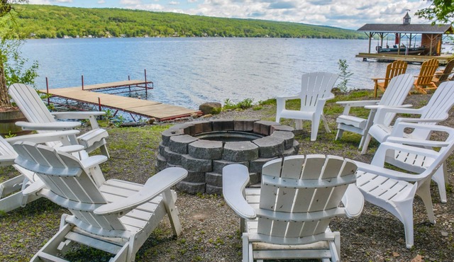 Willow Landing - Enjoy Breathtaking Sunrises on Keuka Lake! in Penn Yan