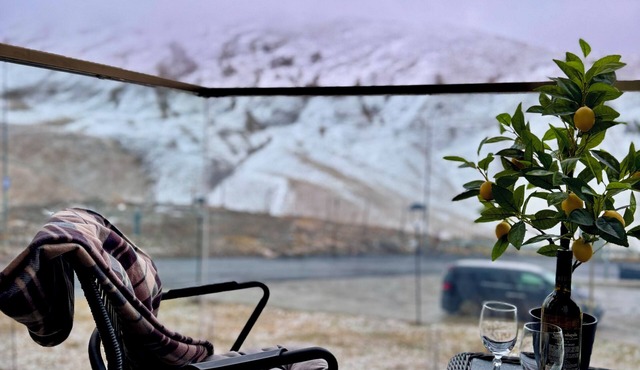 With a wonderful mountain view. New Gudauri, 50 meters from the ski slope.