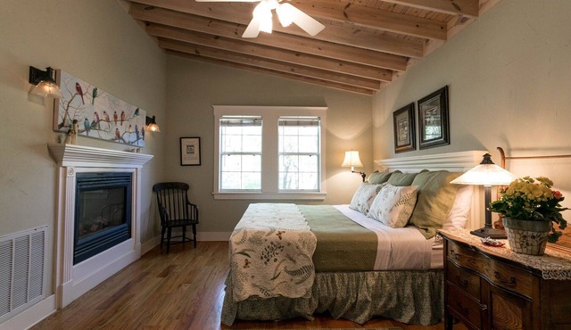 Your Hiding Place | Blissful Retreat in Fredricksburg