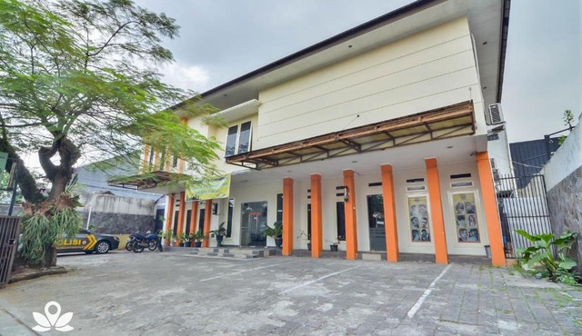ZEN Rooms Basic GOR Cikutra in Bandung