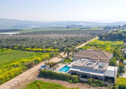 Zimmer BaSadot in Yavneʼel