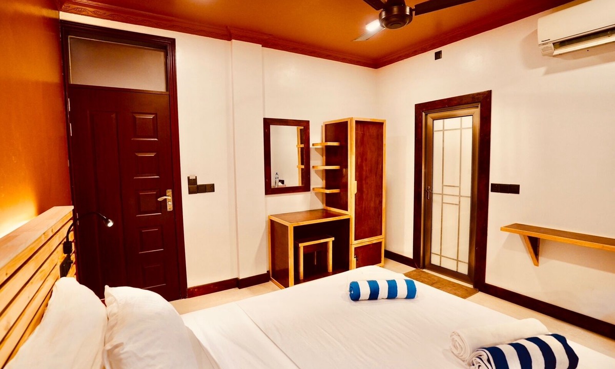 Mathiveri Hotel | Captal Island Villa