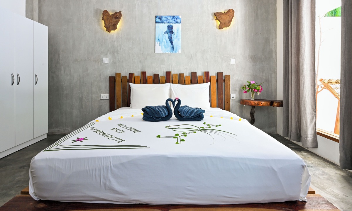 Dhidhdhoo House | Dive and Sleep - All Inclusive Diving Guesthouse - 3 Dives per day
