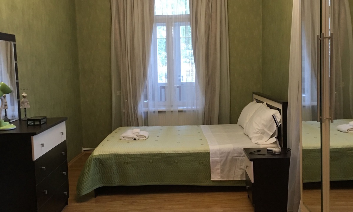 Tbilisi City Centre Apartment | Spacious and cozy, close to the major sightseeings Tbilisi has to offer.