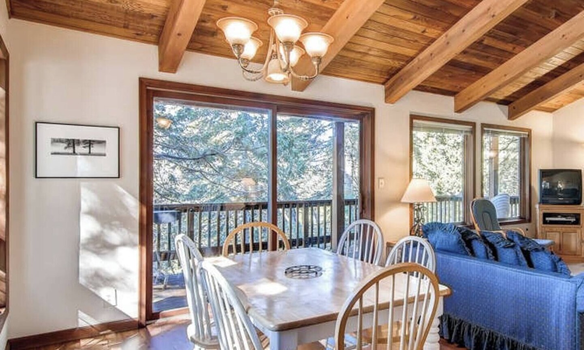Yosemite West House | 3 Bedroom Cabin in the Woods located in Yosemite Park