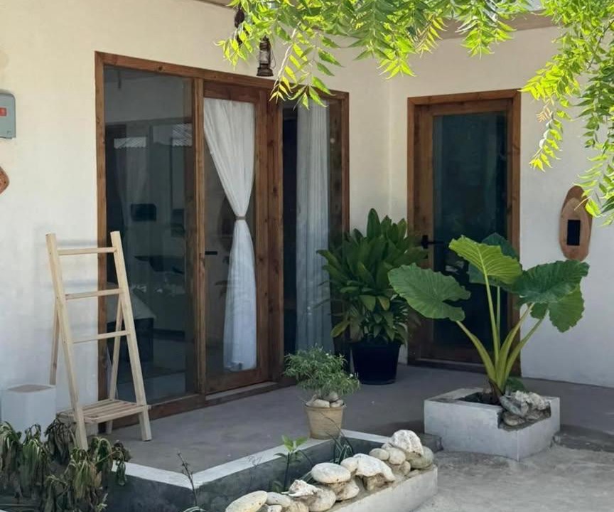 Milandhoo House | Coral Stone Haven