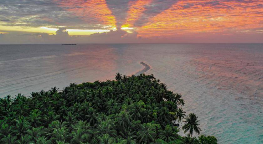 Photo of Others in Omadhoo